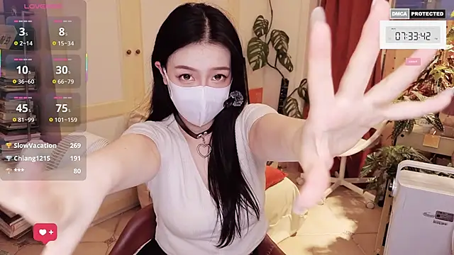 nayomi_34f webcam