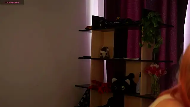 August_female webcam