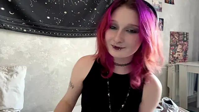 Playful_Vi webcam