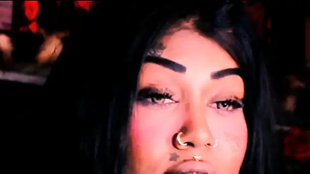 indian_dreamgirl webcam