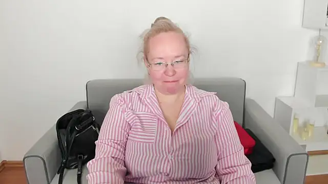 ViolaSmithh webcam