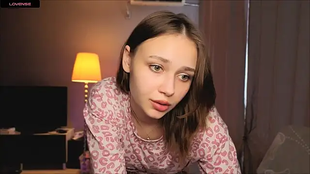 SweetLinaa webcam