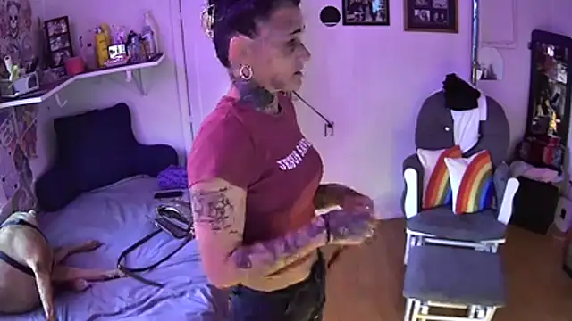 chaoticluvbug webcam