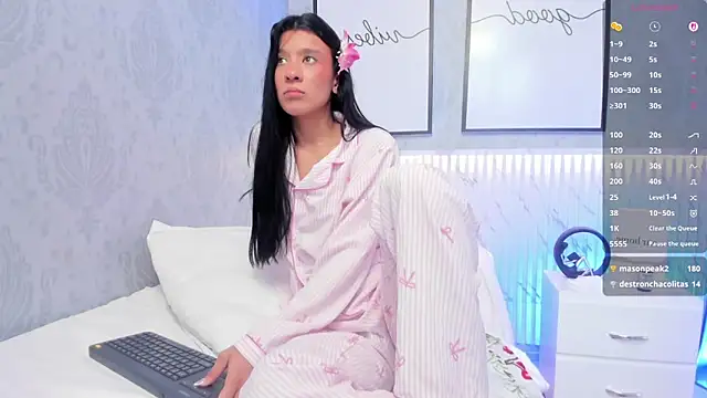 beautydoll18_ webcam