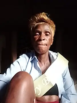 Naughtygrany webcam