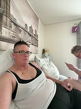 voluptuous-minx webcam