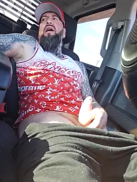 Beardedtattood webcam