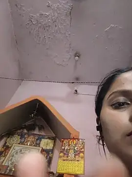 Jasmine_Januja webcam