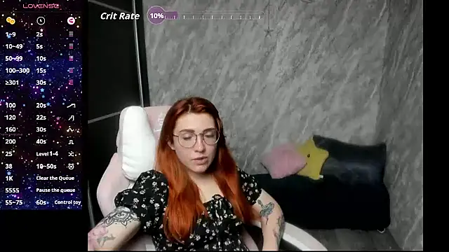 reginasmilee - Reginasmilee's free webcam - UK Sex Cams