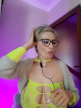 LunaBlaise webcam
