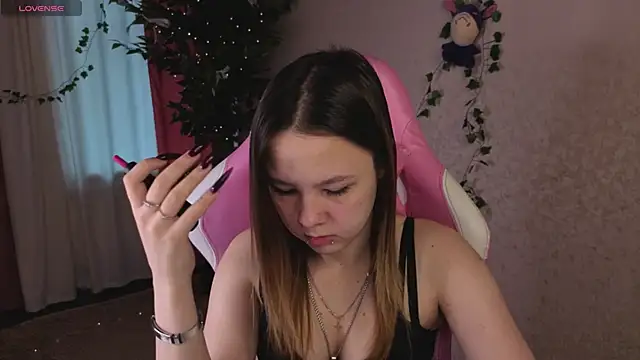 Lori_Bllossom webcam