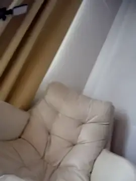 CurlyMilf_Vannexxxa webcam