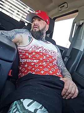 Beardedtattood webcam