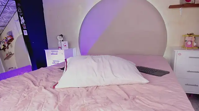 evelyn_evony webcam