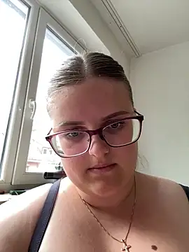 CurvyPaar2 webcam