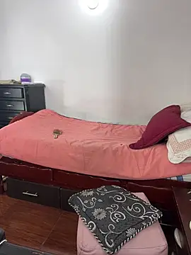 MariamGray1 webcam