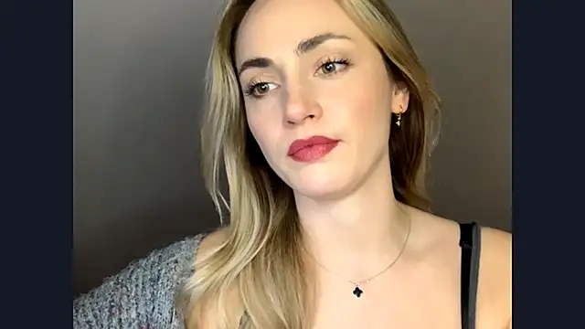 ScarlettSensitive webcam