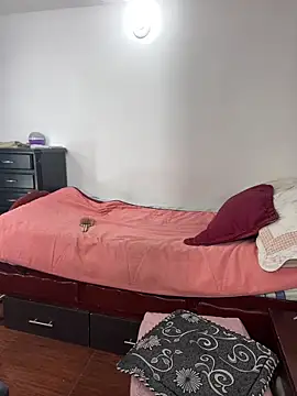 MariamGray1 webcam