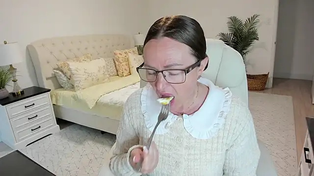 Vika73 webcam