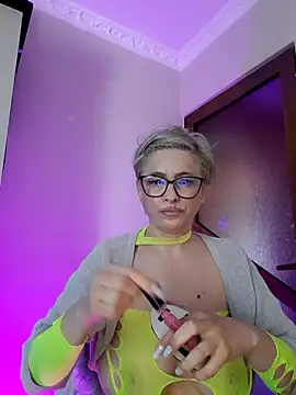 LunaBlaise webcam