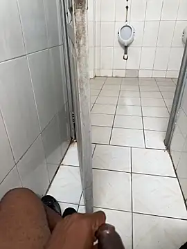 Black-mamba-madingo webcam