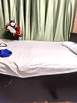 Shalu_G webcam