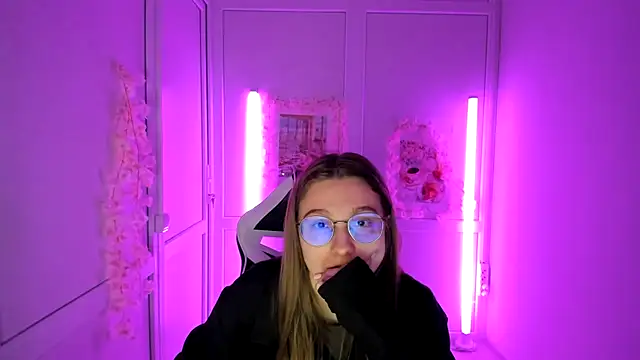 Mia_kristal webcam
