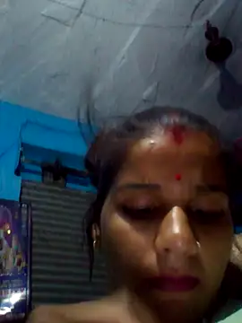 Raveena0990 webcam