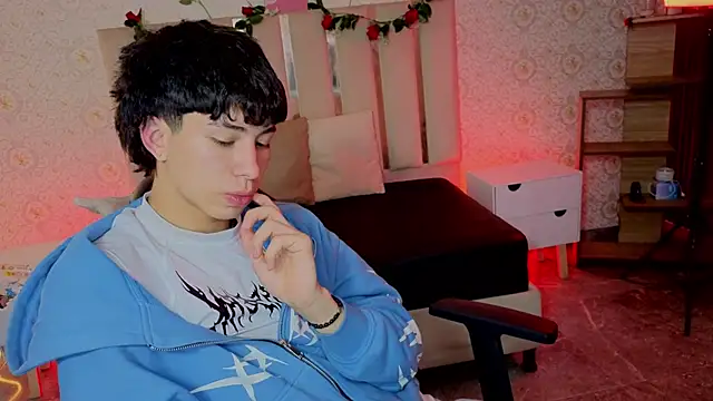 kaelwolf_tay live sex cam