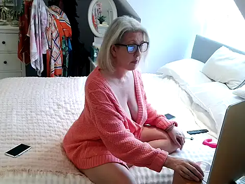 MaggieMoonxxx webcam