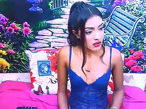 IndianPretty14u2Luv webcam