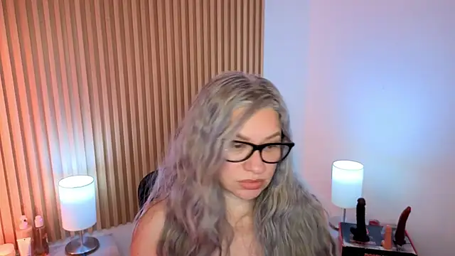 MarianL0ve webcam