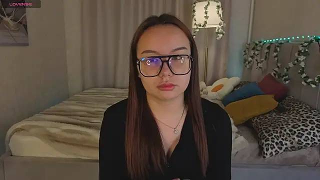 Eva_Cutties webcam
