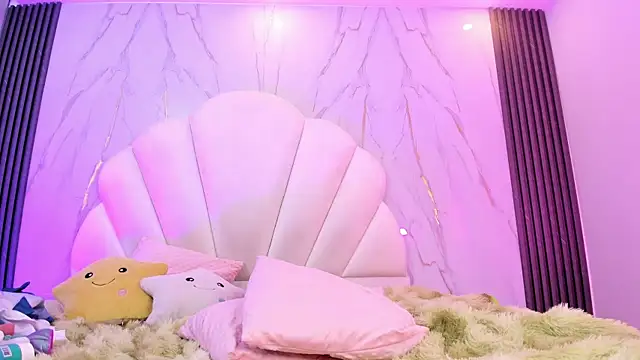 AliiceWonderland_ webcam