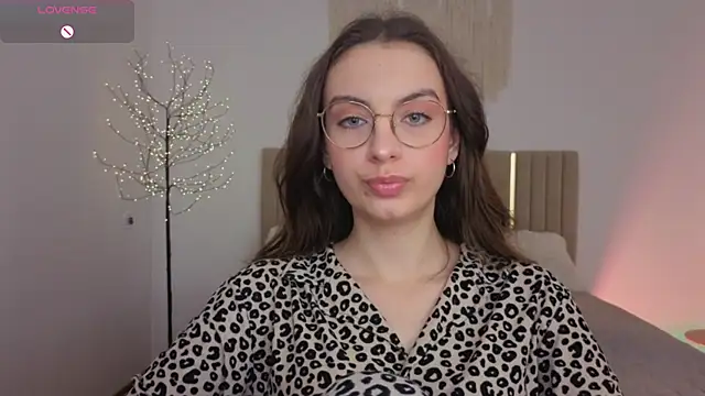 Real_cutie1 webcam
