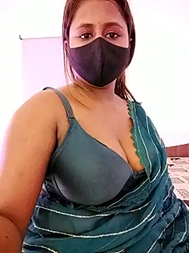LoveLy-Soneya webcam
