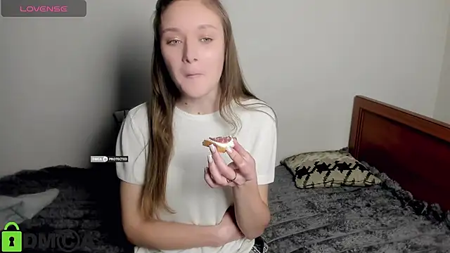 Elina_X webcam