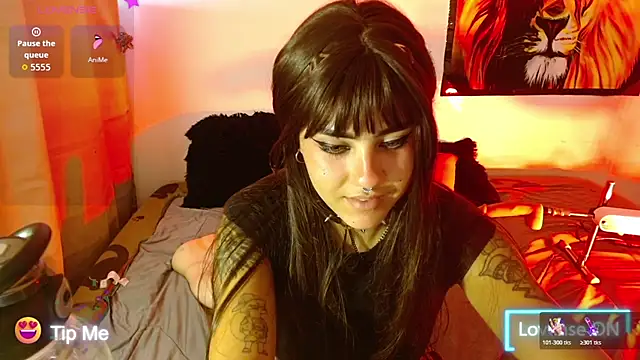 Divinejewel69 webcam