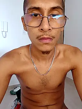 Lil_black009 webcam