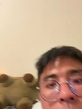 Aaronsuhi webcam