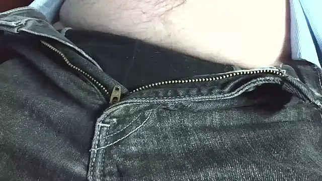hairyandtiny webcam