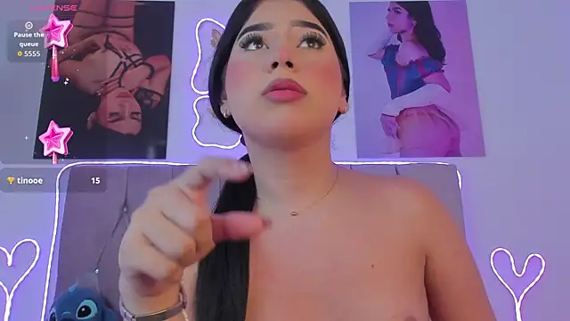 Ashley_piinkk_ webcam