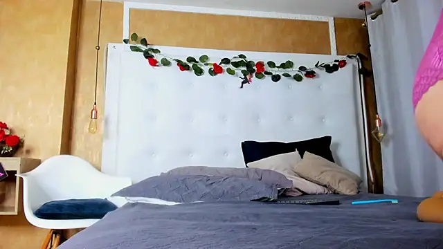 _evamilf_ webcam