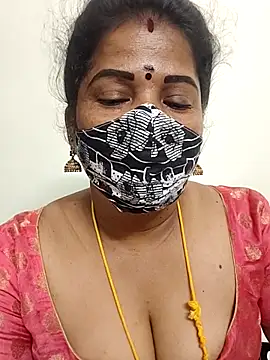gaurika18 webcam