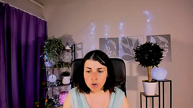 MartaEdams webcam