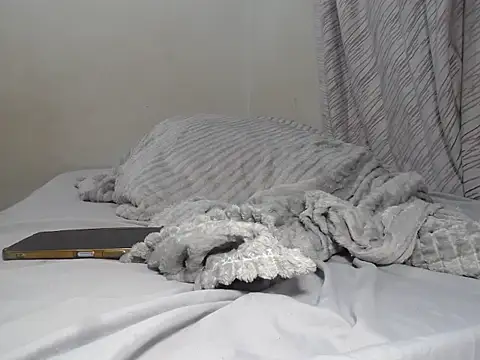 KinkyJXxX webcam