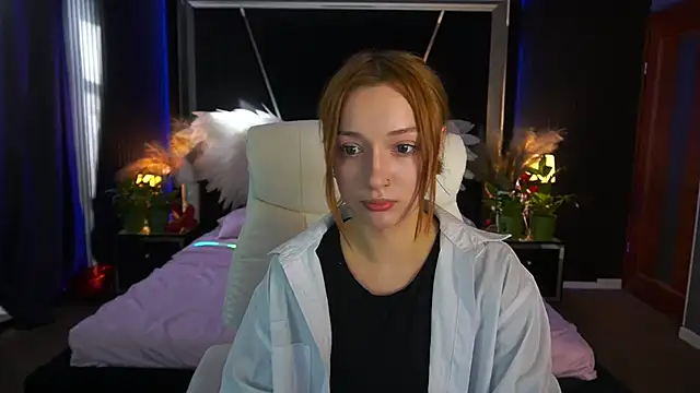 LizzaMoonn webcam
