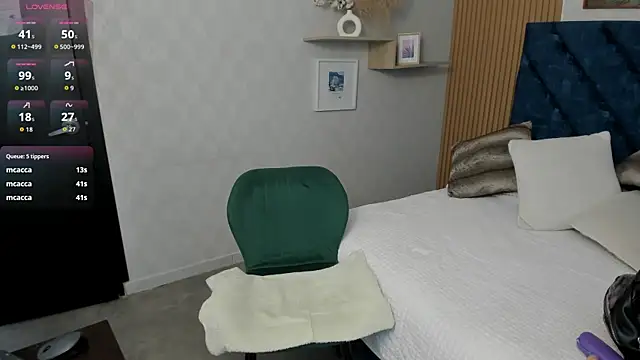 Charlotte_Mayer webcam