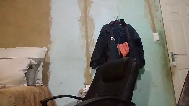 Nicky52 webcam