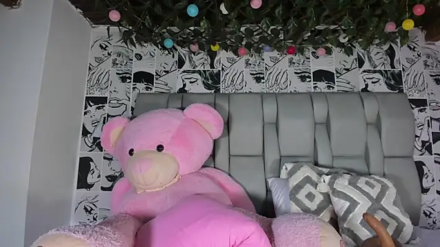 LucyRosse webcam